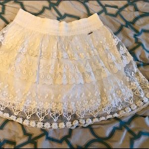 Gilly Hicks girly lace elastic waist mini size L